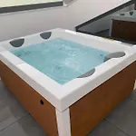 Lux Terrace Szálloda